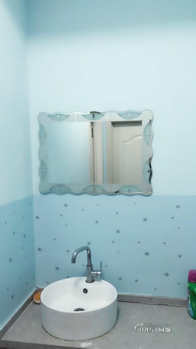 哈西火车站万达附近，高端小区，押一付一，合租水电网都包